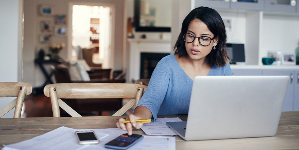 woman on laptop